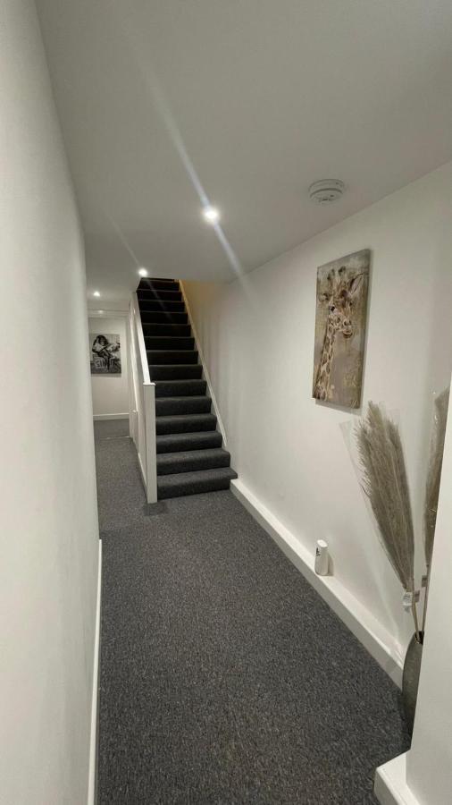 2 Bed Room Luxury Apartment In Old Kent Road London Exteriör bild