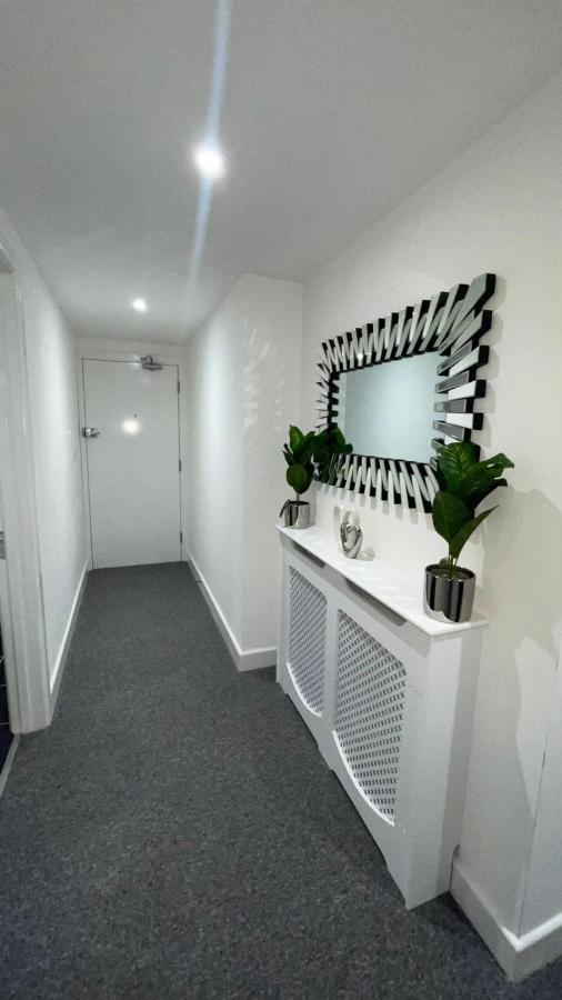 2 Bed Room Luxury Apartment In Old Kent Road London Exteriör bild